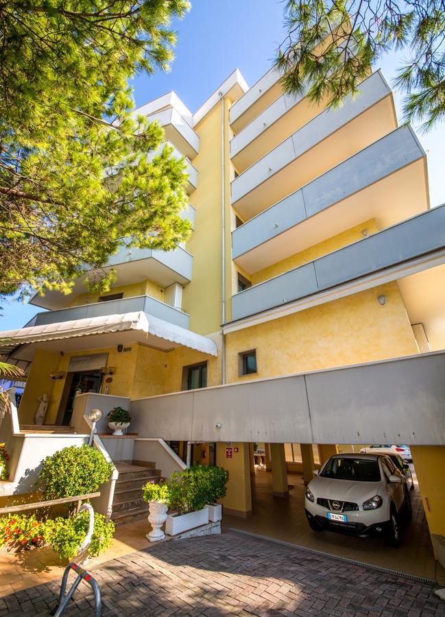 Residence California Lido di Jesolo Exterior foto